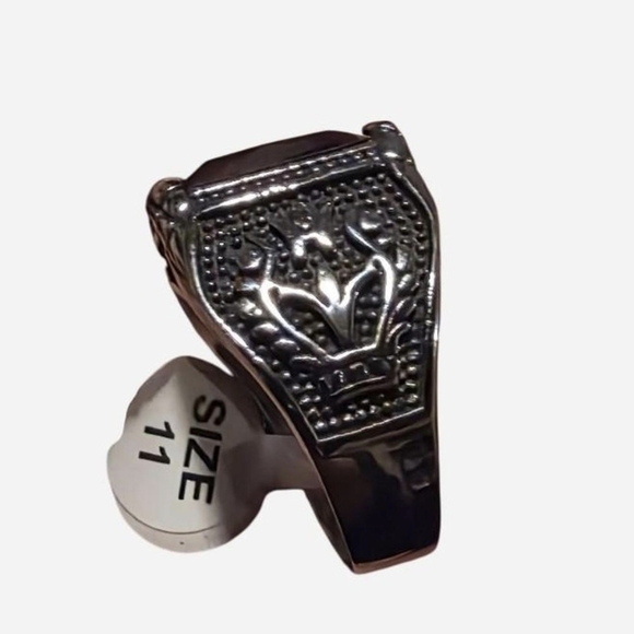 New Stainless Steel Men's Ring With Dark Puple Stone  Statement Ring - Picture 5 of 8